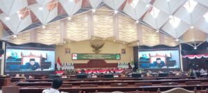 Gelar Rapat Paripurna ke-15, DPRD Kaltim Bahas Pencabutan dan Pengesahan Perda