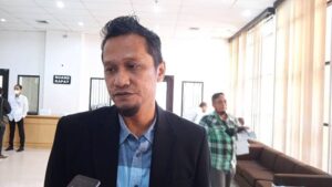 Tiyo Sebut Kendaraan Berat Harus Berplat KT Untuk Tingkatkan PAD