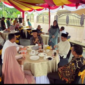 Seno Aji Menggelar Halalbihalal Bersama Keluarga dan Kerabat di Kediaman Rumah Jabatan