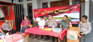 Kapolsek Sungai Kunjang Dengar Langsung Keluhan Warga, melalui Jumat Curhat