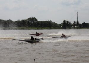 Semarakan Erau, Puluhan Pebalap Beradu Lomba Balap Ketinting
