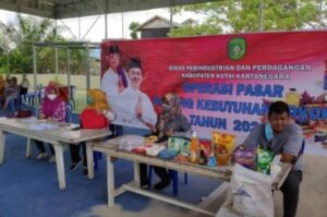 Hari Pangan Sedunia, Disperindag Kukar Gelar Gerakan Pangan Murah di Kantor Bupati