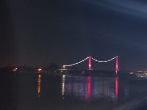 Progres Pemasangan Lampu Tematik Jembatan Pulau Kumala Capai 80 Persen