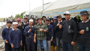 Samsun Sebut Penanaman Mangrove Penting untuk Mencegah Abrasi dan Melindungi Habitat Biota Laut