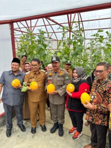 Dedikasi dan Kegigihan Bupati Edi : Kisah di Balik Kebangkitan Pertanian Kutai Kartanegara